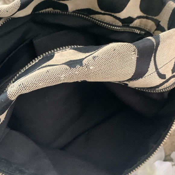 Authentic “COACH” Signature Hobo Shoulder Bag - Picture 12 of 16